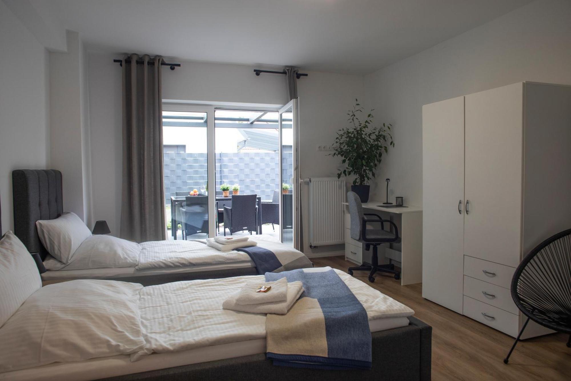 Fewo Cessna, Elegante Wohnung, 2 Schlafzimmer, Ueberdachte Terrasse Cloppenburg Exterior foto